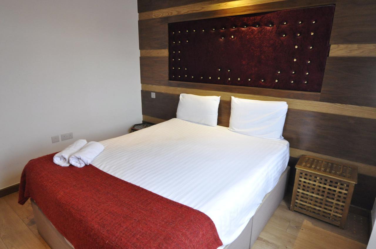 Kempsford House Apartments Лондон Екстериор снимка